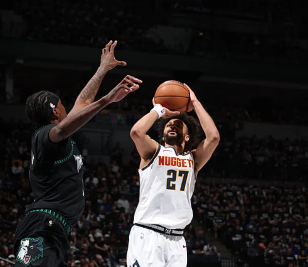战报：掘金半场54-50领先森林狼，约基奇14分&amp;amp;多森姆16分